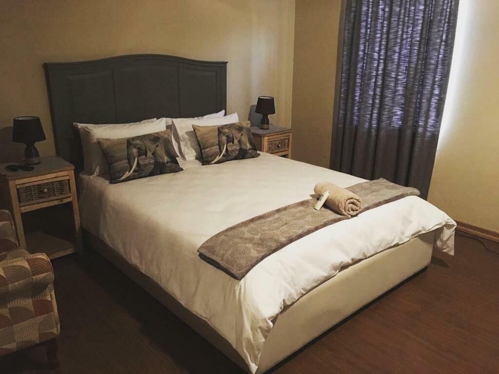 Esmarline Lodge Бритс Екстериор снимка