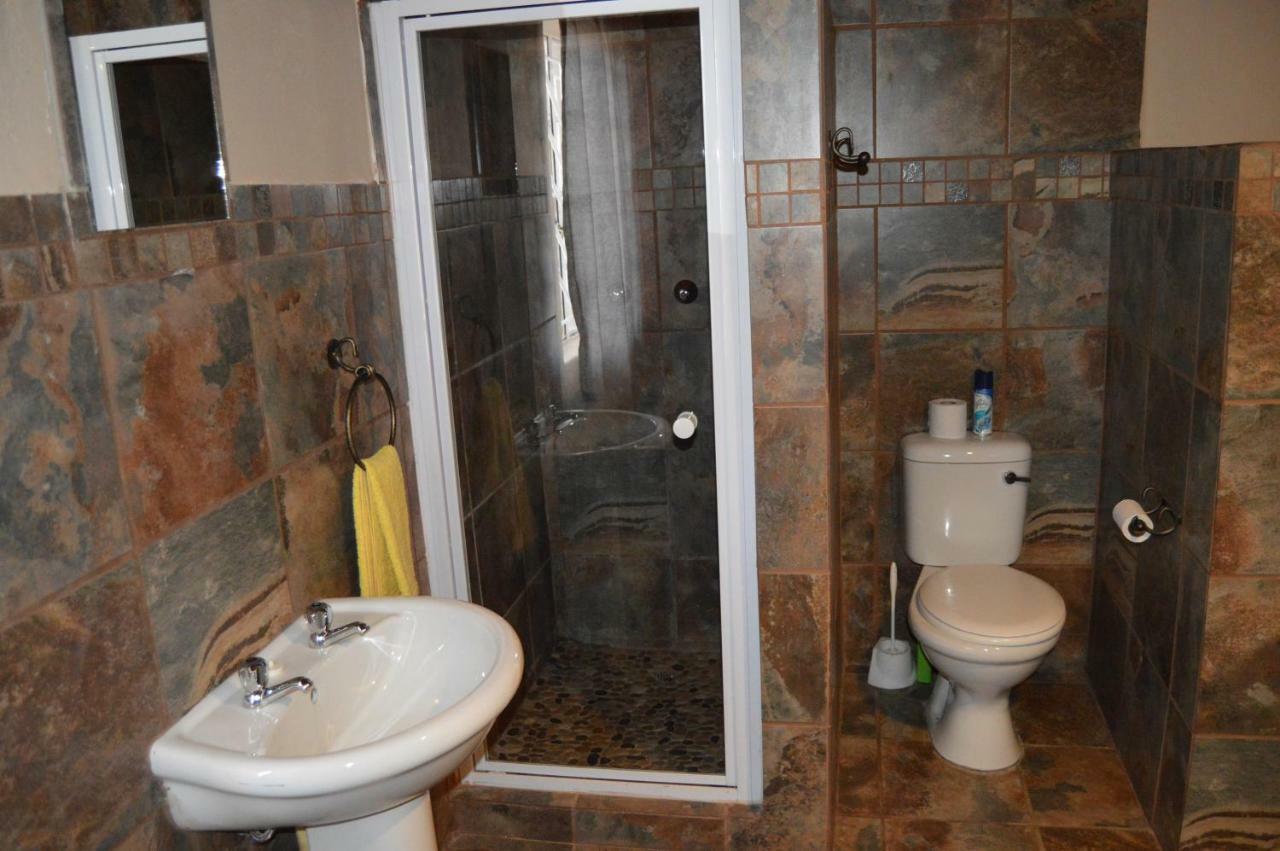 Esmarline Lodge Бритс Екстериор снимка