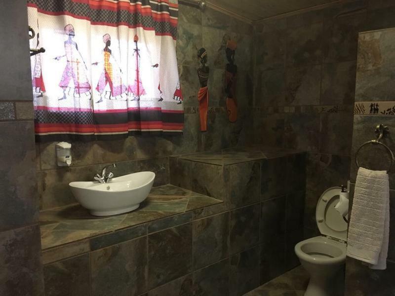 Esmarline Lodge Бритс Екстериор снимка